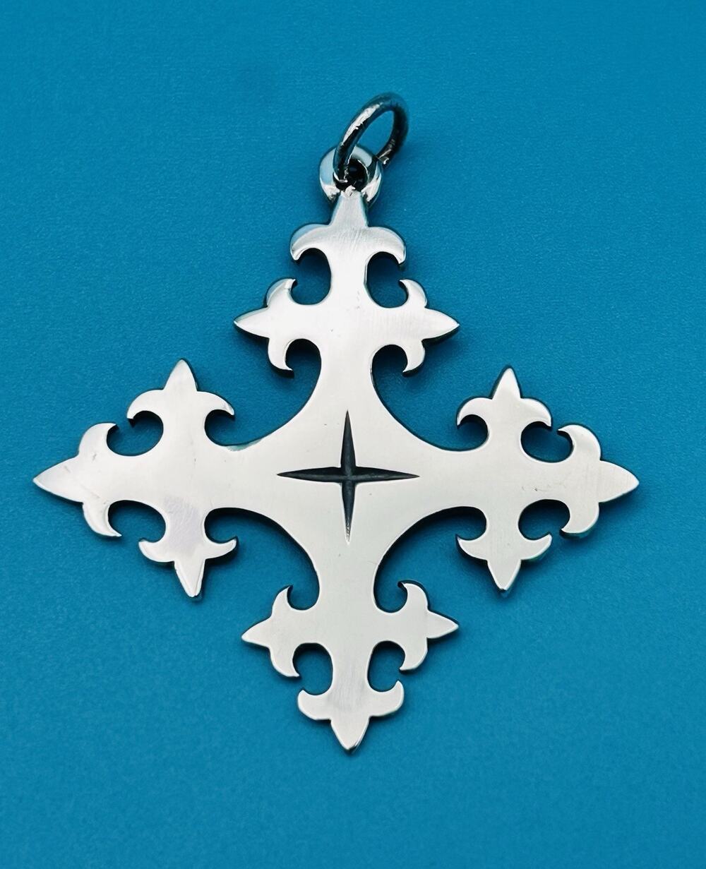 James Avery Retired 925 Sterling Silver Large Trinity Cross Pendant Size 2" x 2"